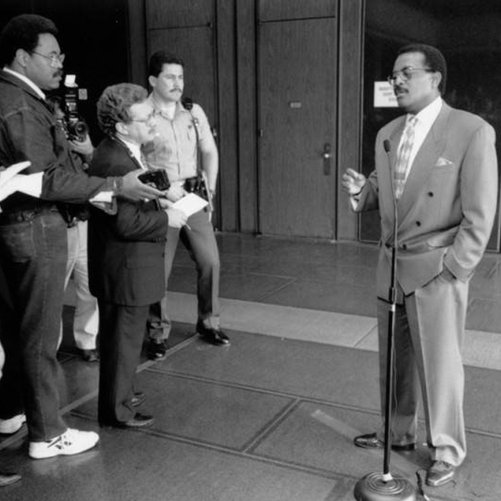Johnnie Cochran, în Procesul O.J. Simpson.
